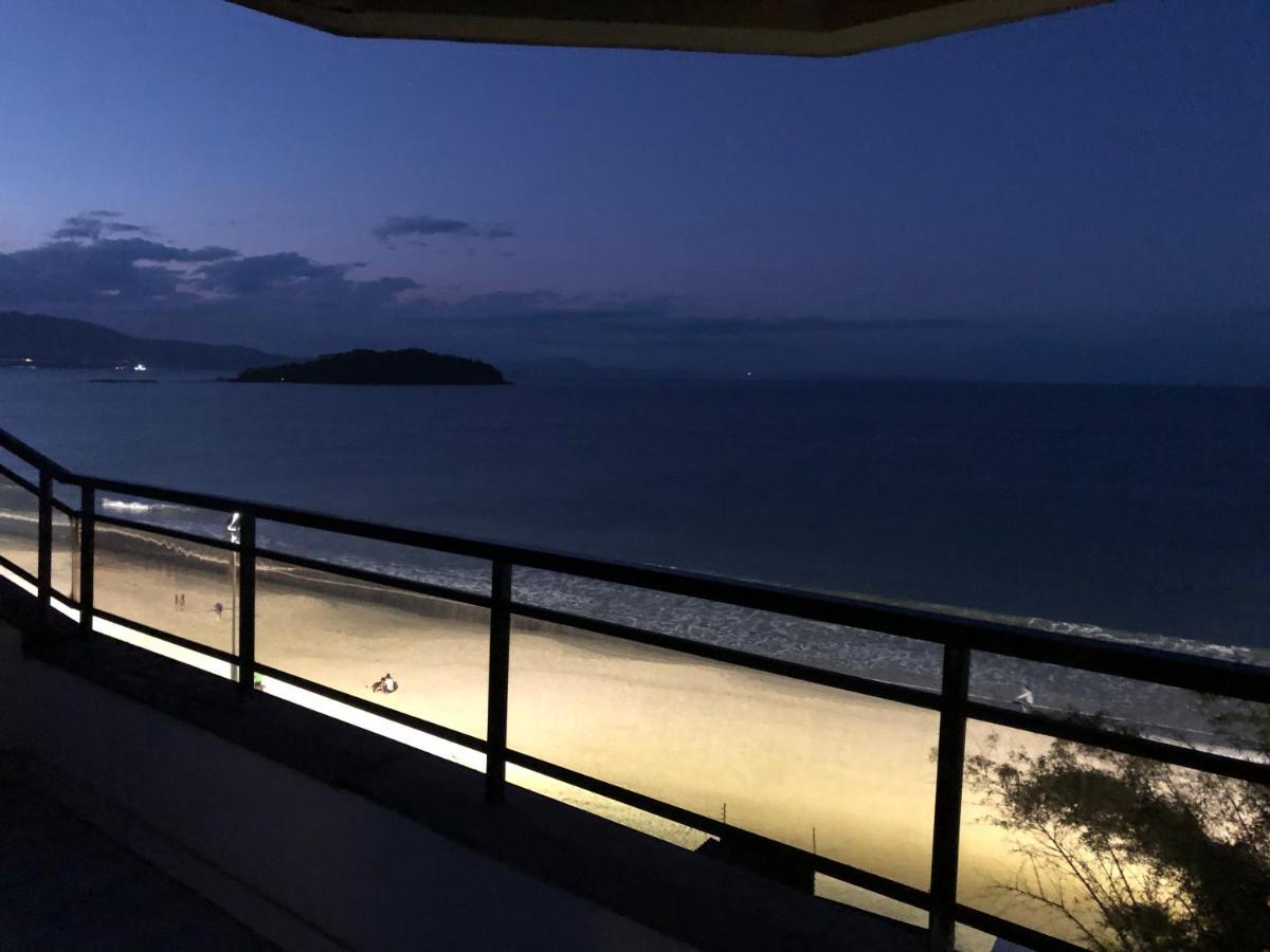 Cobertura Frente Ao Mar Apartment ฟลอเรียนอโปลิส ภายนอก รูปภาพ